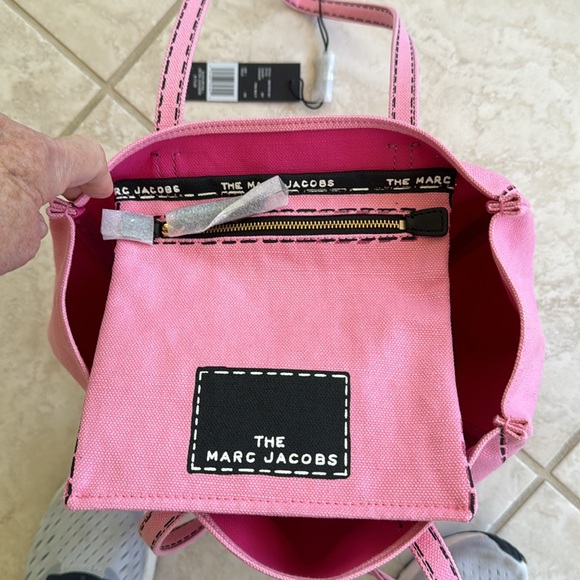 MARC JACOBS The Trompe L’oeil Tag tote bag in Pink canvas - Picture 4 of 8